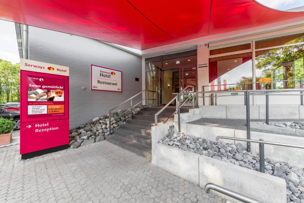 Serways Hotel Remscheid photo 4