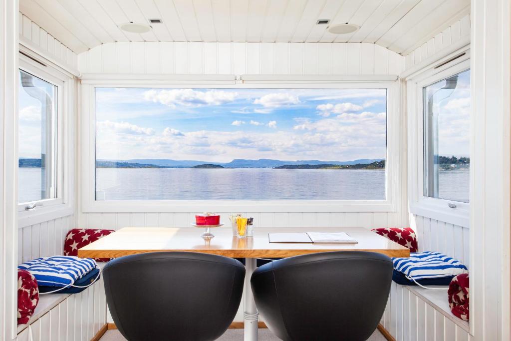 Beach house in Oslo photo 1