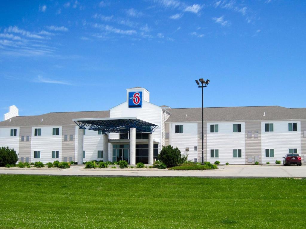Motel 6-Avoca, IA photo 1