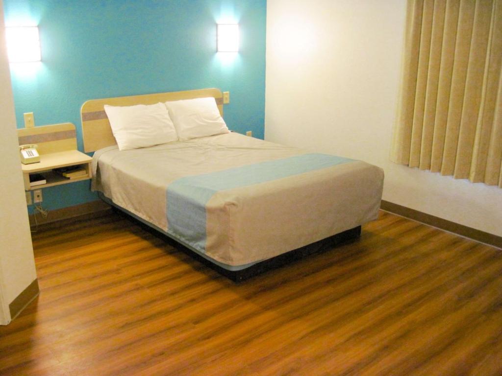 Motel 6-Avoca, IA photo 2