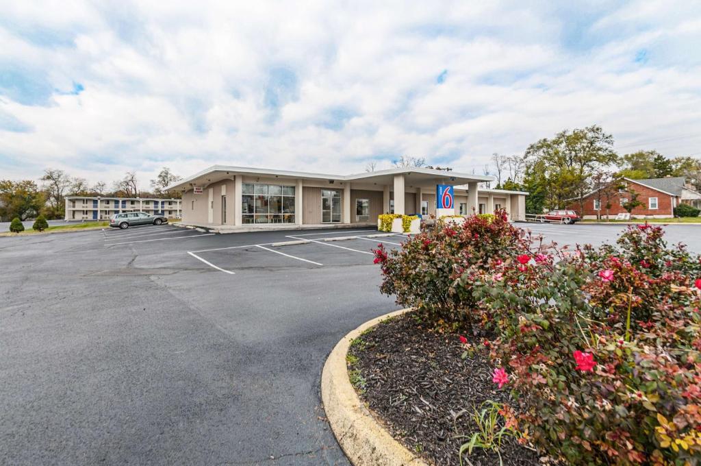 Motel6 Winchester, VA photo 3