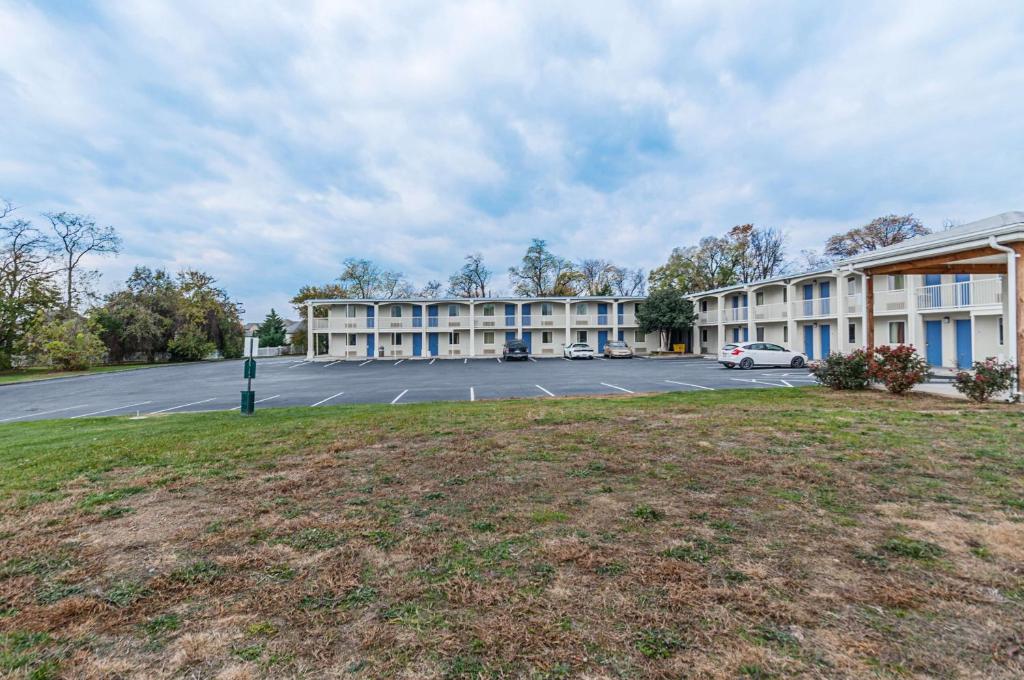 Motel6 Winchester, VA photo 4