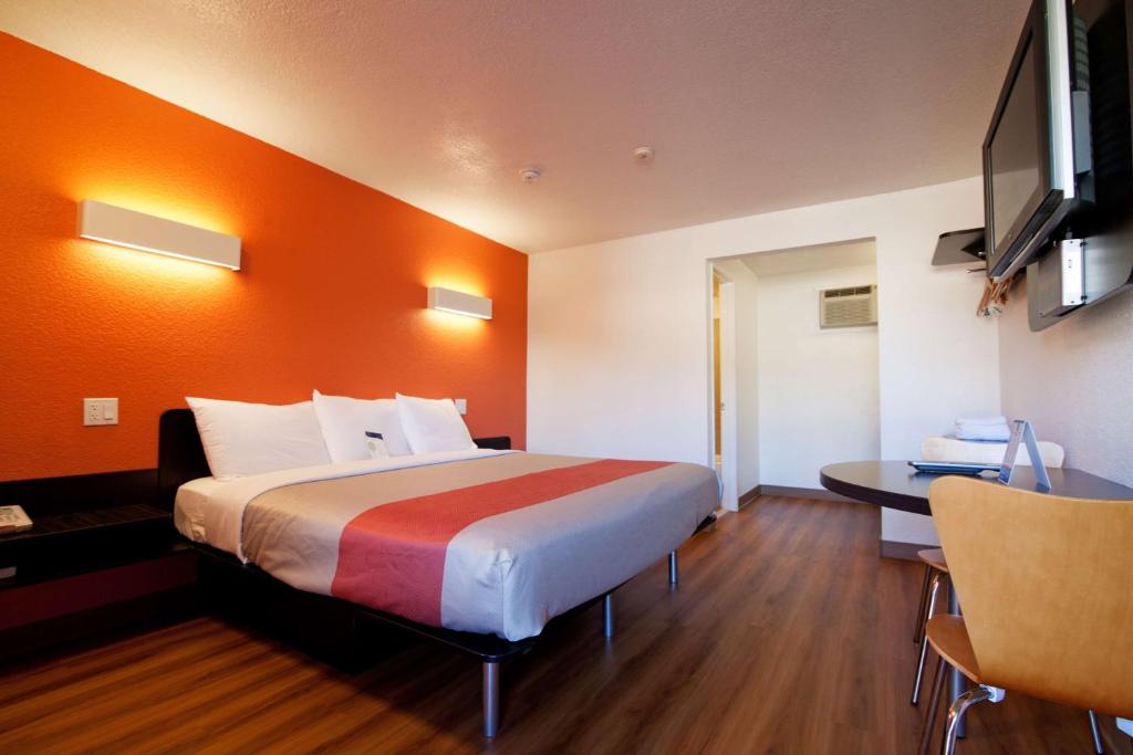Motel 6-Bremerton, WA photo 2