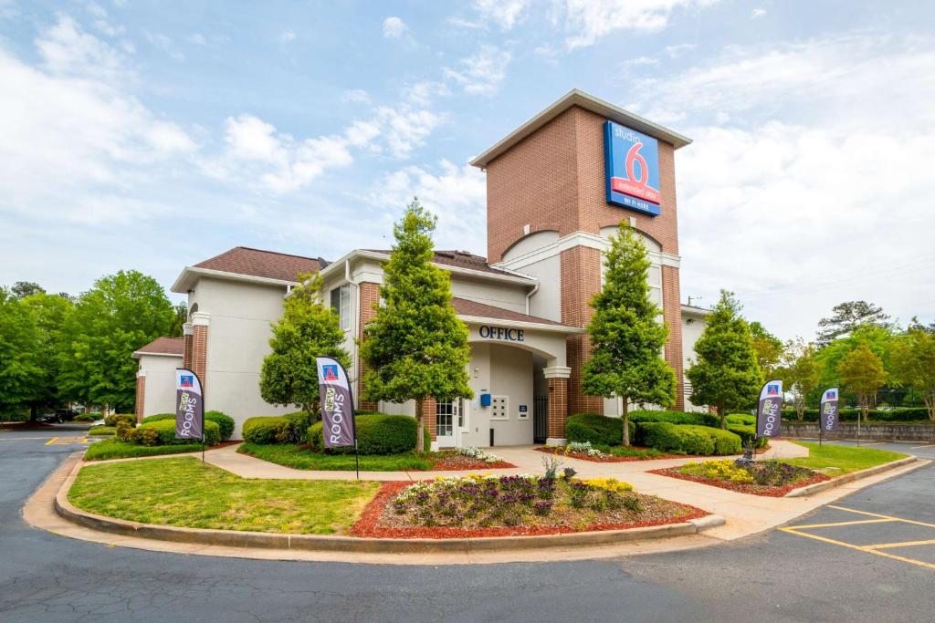 Studio 6-Roswell, GA - Atlanta photo 3
