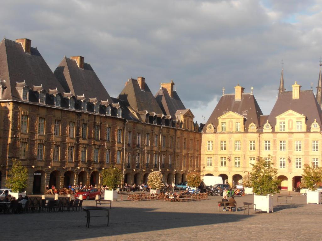 Hôtel de la Meuse photo 1