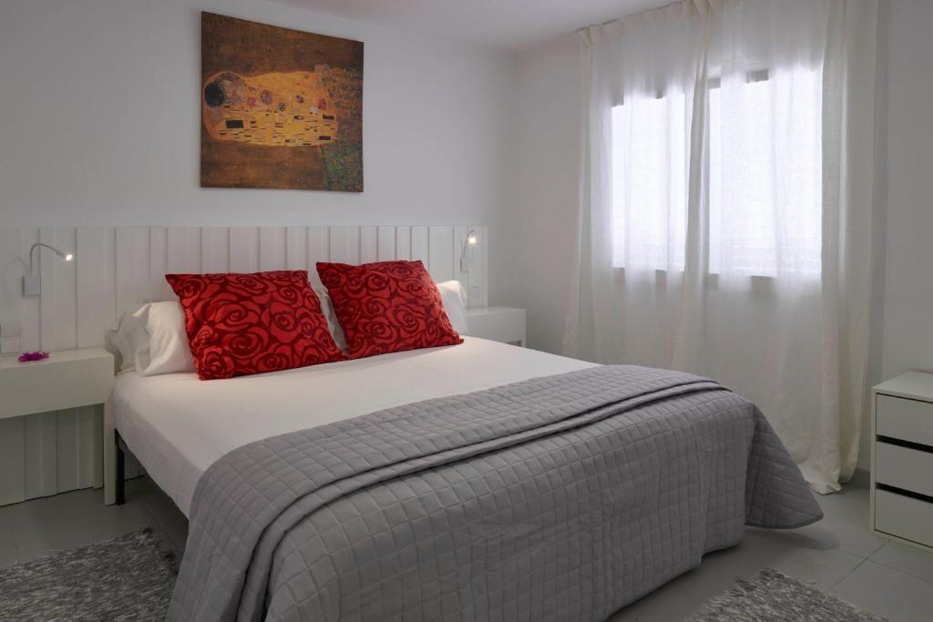 Апартаменты (Апартаменты с выходом на пляж), Enkala Apartamentos