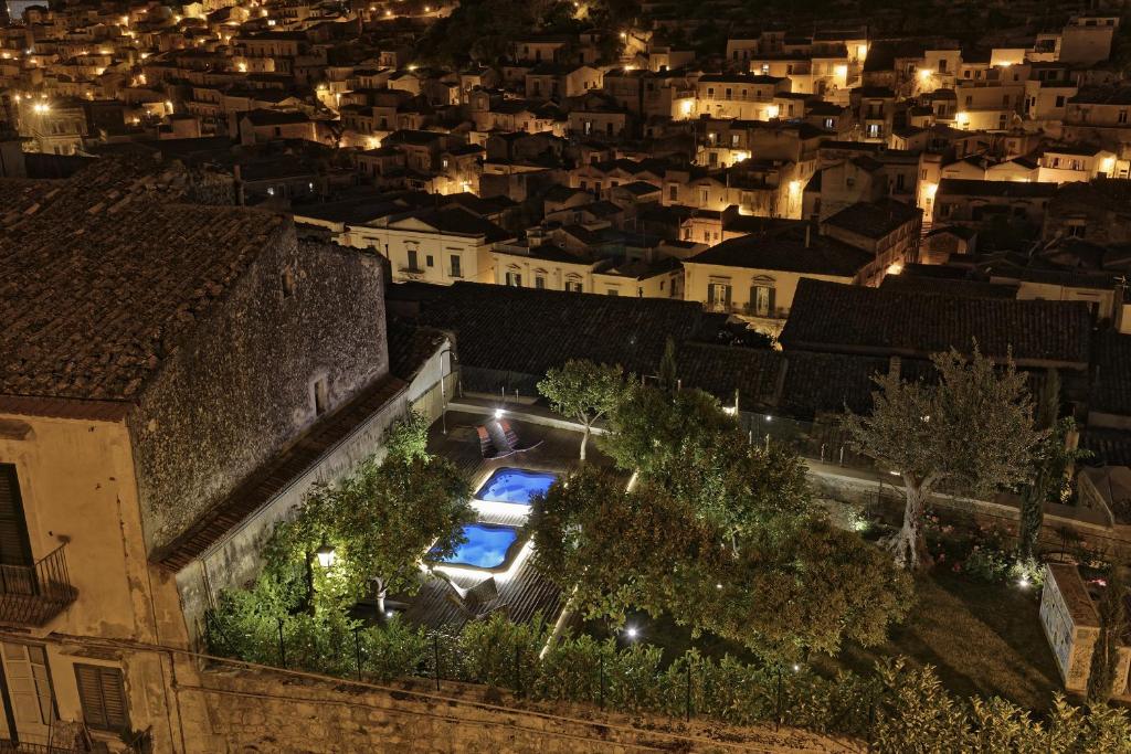 Edel Modica photo 3