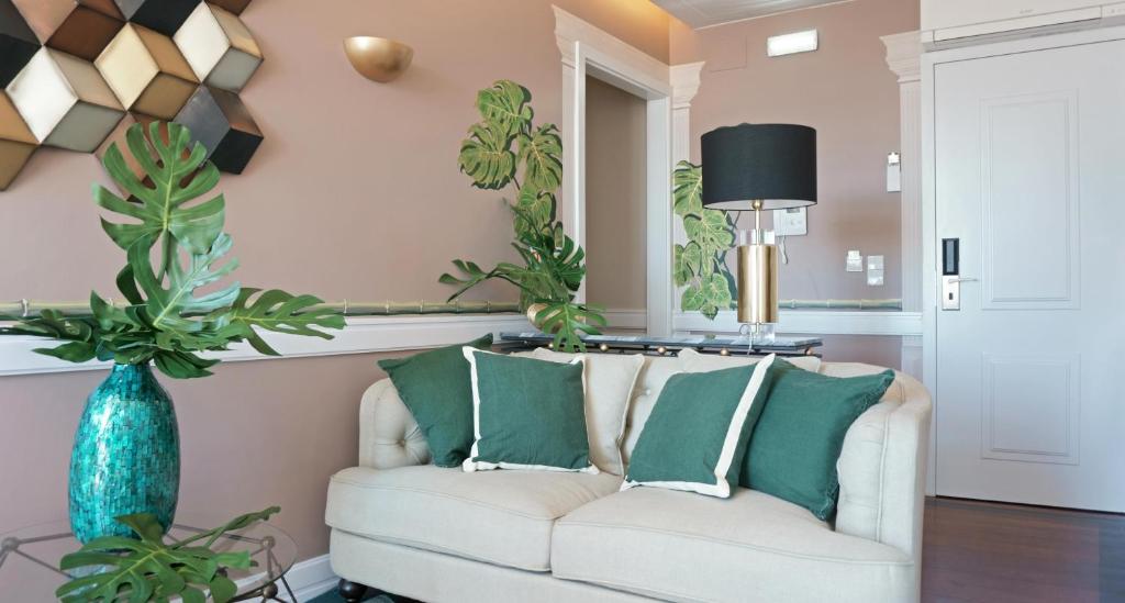 Апартаменты (Улучшенные апартаменты с 2 спальнями), Lisbon Colours Bairro Alto Apartments