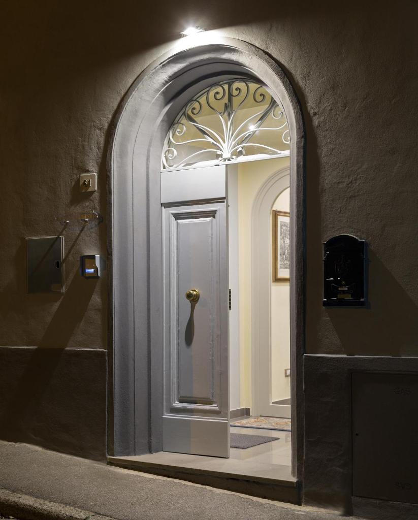 VIA NALDINI n 61, Florence