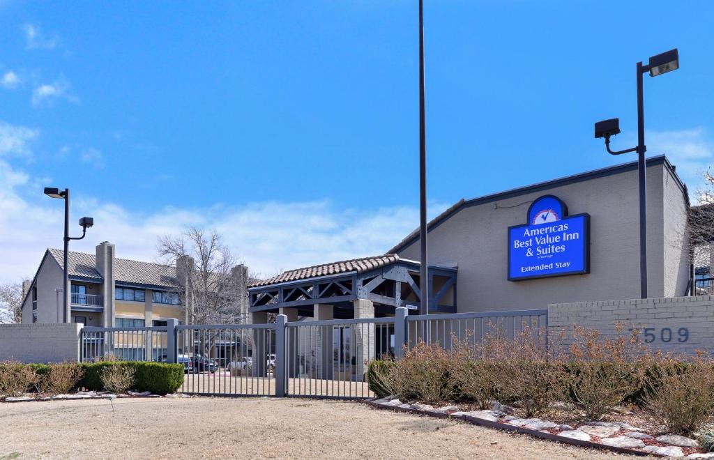Americas Best Value Inn & Suites Extended Stay - Tulsa photo 4
