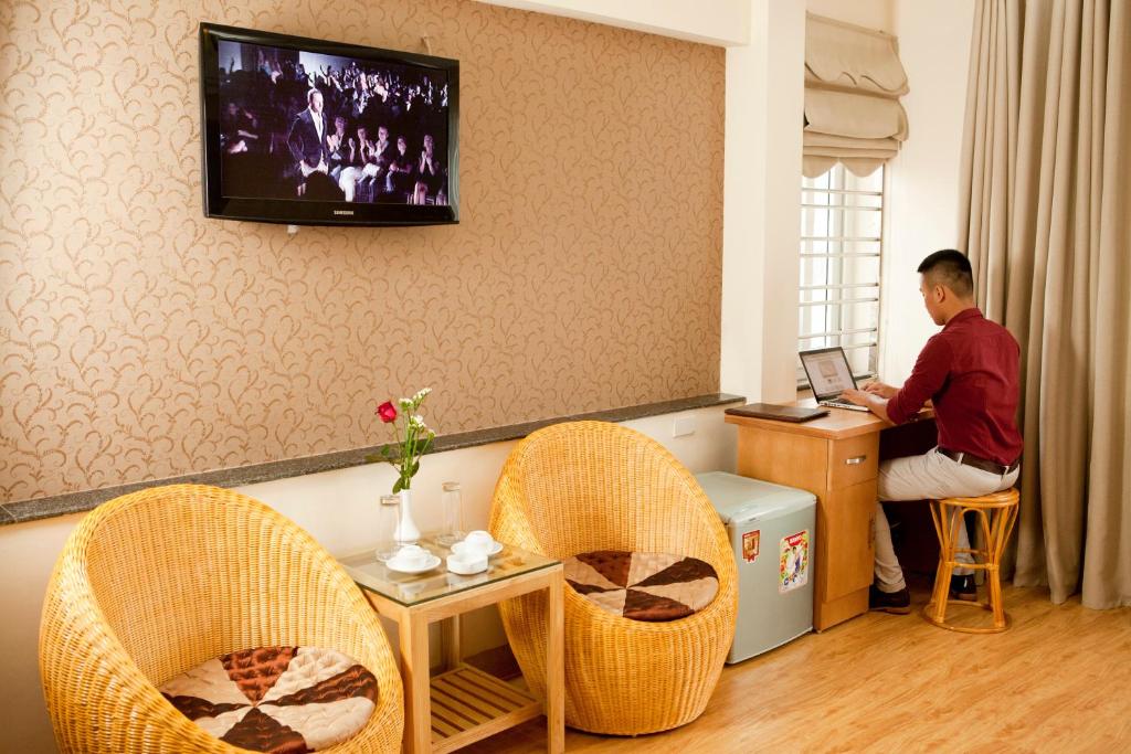Двухместный (Двухместный номер Делюкс с 1 кроватью и видом на город), Venus Hotel Ha Noi