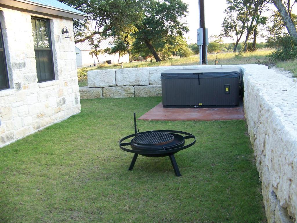 Breezy Hills Cottages - Morning Sun Cottage photo 2