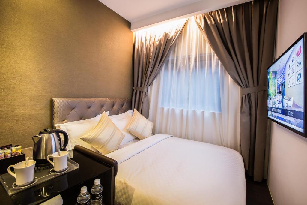 Двухместный (Номер Делюкс с кроватью размера «queen-size»), Arton Boutique Hotel