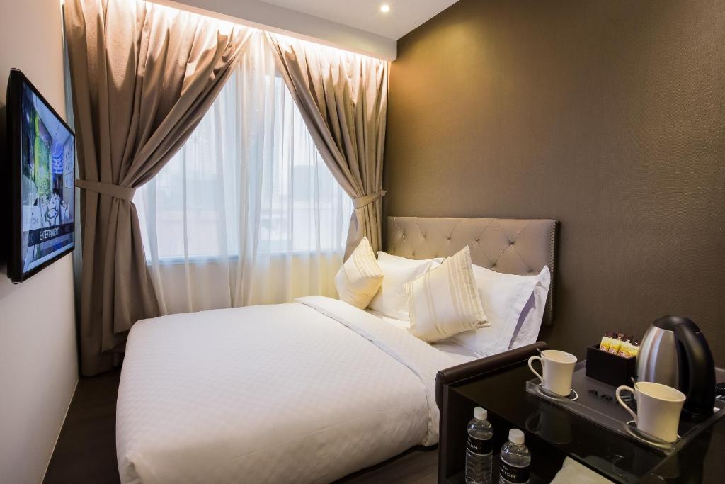 Двухместный (Номер Делюкс с кроватью размера «queen-size»), Arton Boutique Hotel