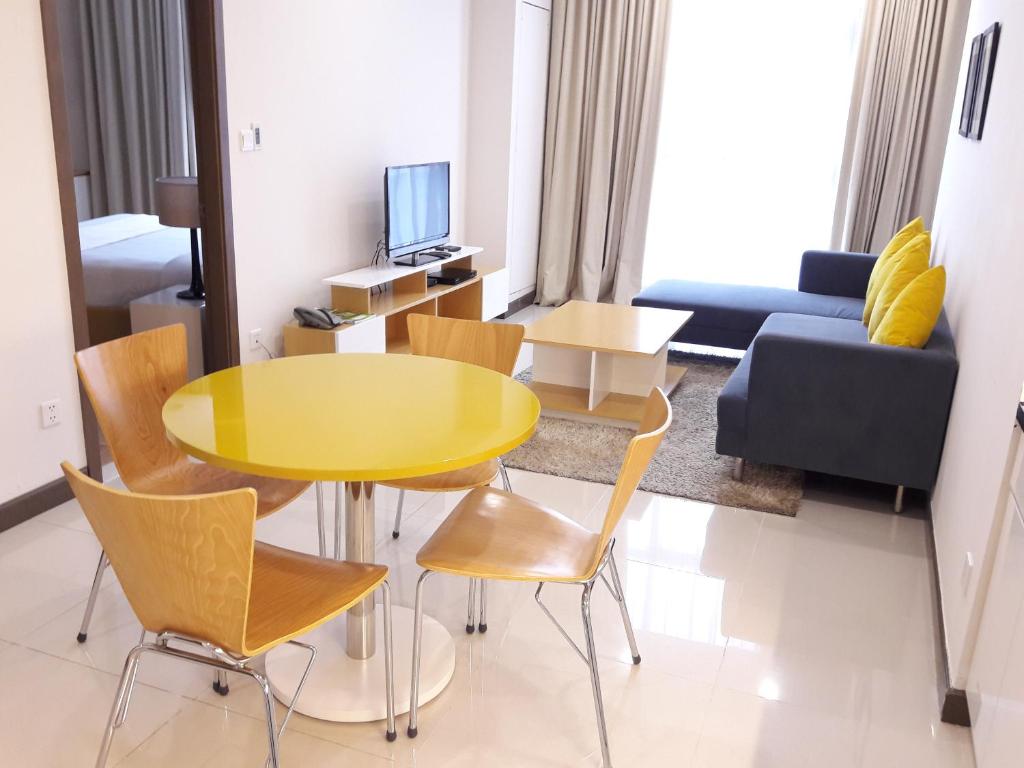 Апартаменты (Апартаменты-студио), Bluesky Serviced Apartment Airport Plaza