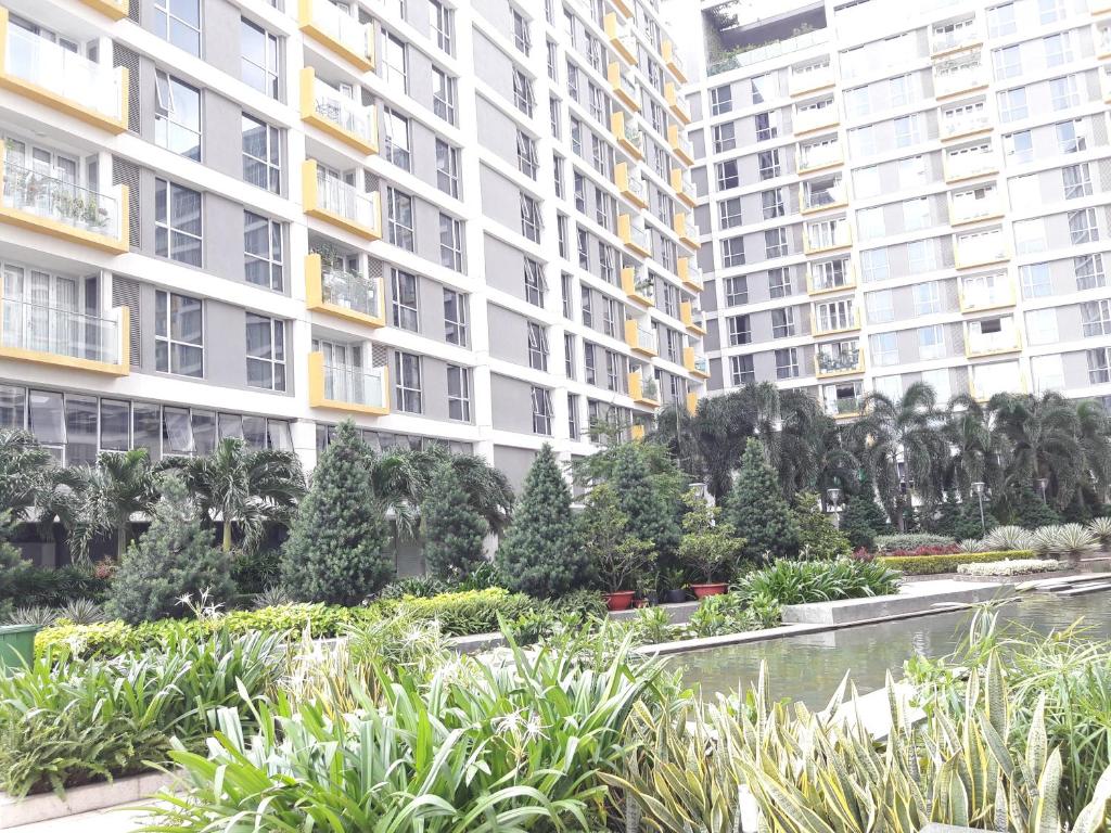 Апартаменты (Апартаменты-студио), Bluesky Serviced Apartment Airport Plaza