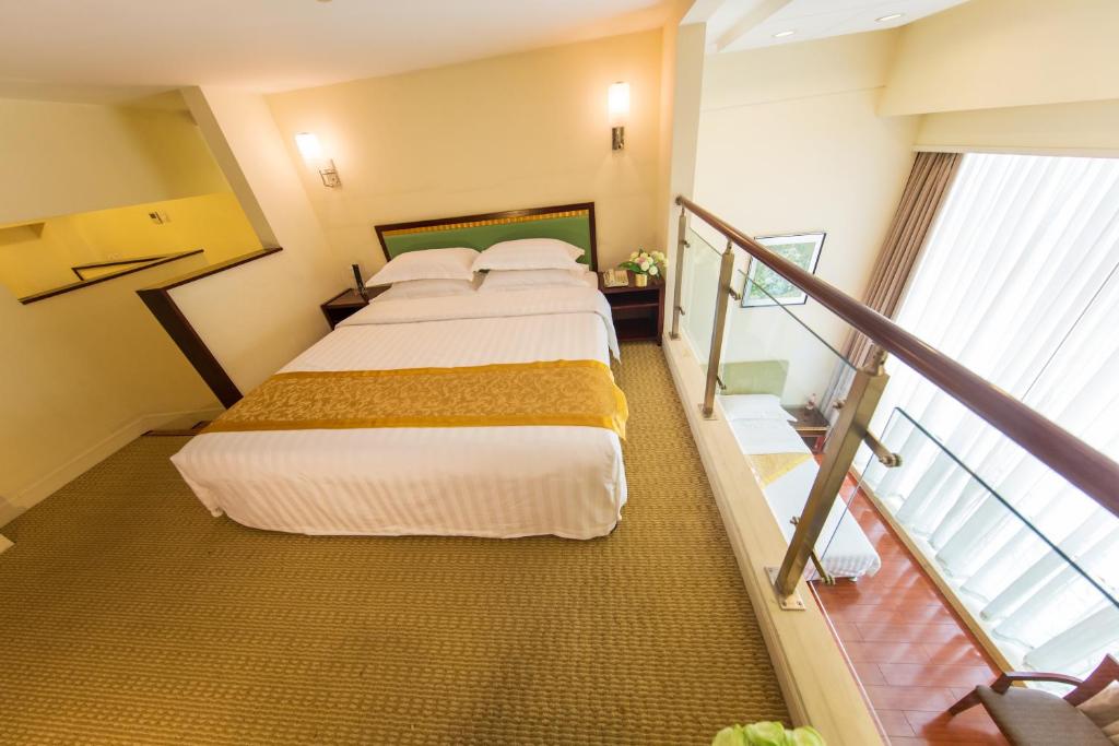 Апартаменты (Двухуровневые семейные апартаменты), Yant Meiya International ApartHotel