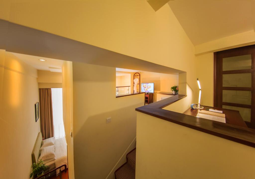 Апартаменты (Двухуровневые семейные апартаменты), Yant Meiya International ApartHotel
