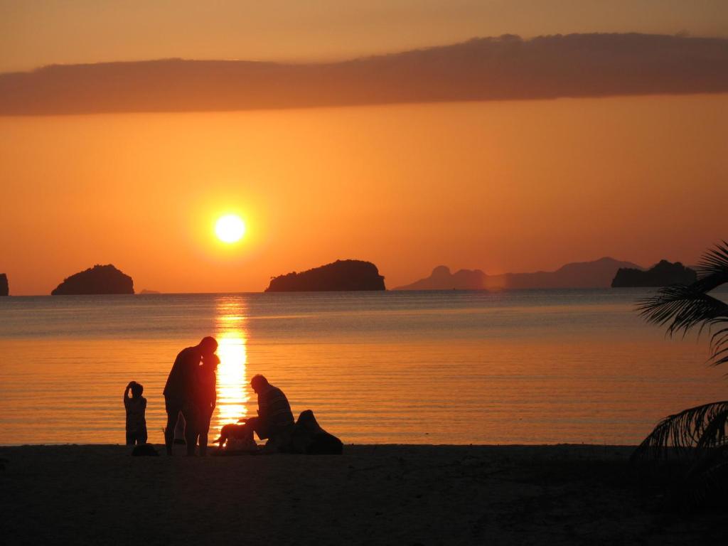 Phangka Paradise Resort photo 1