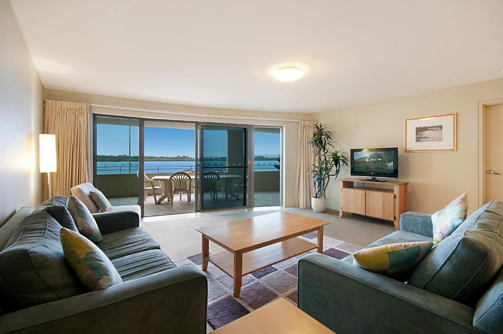 Riverside Holiday Apartments photo 2