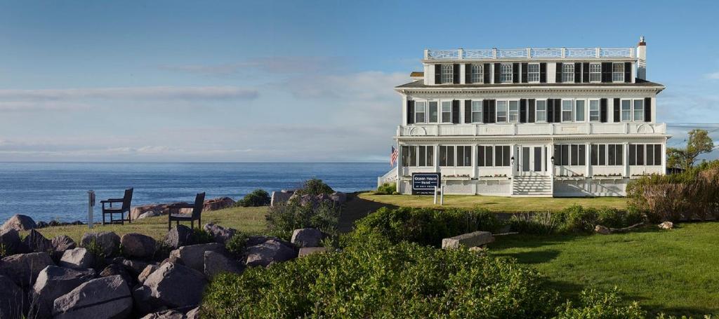 Ocean House Hotel at Bass Rocks photo 1