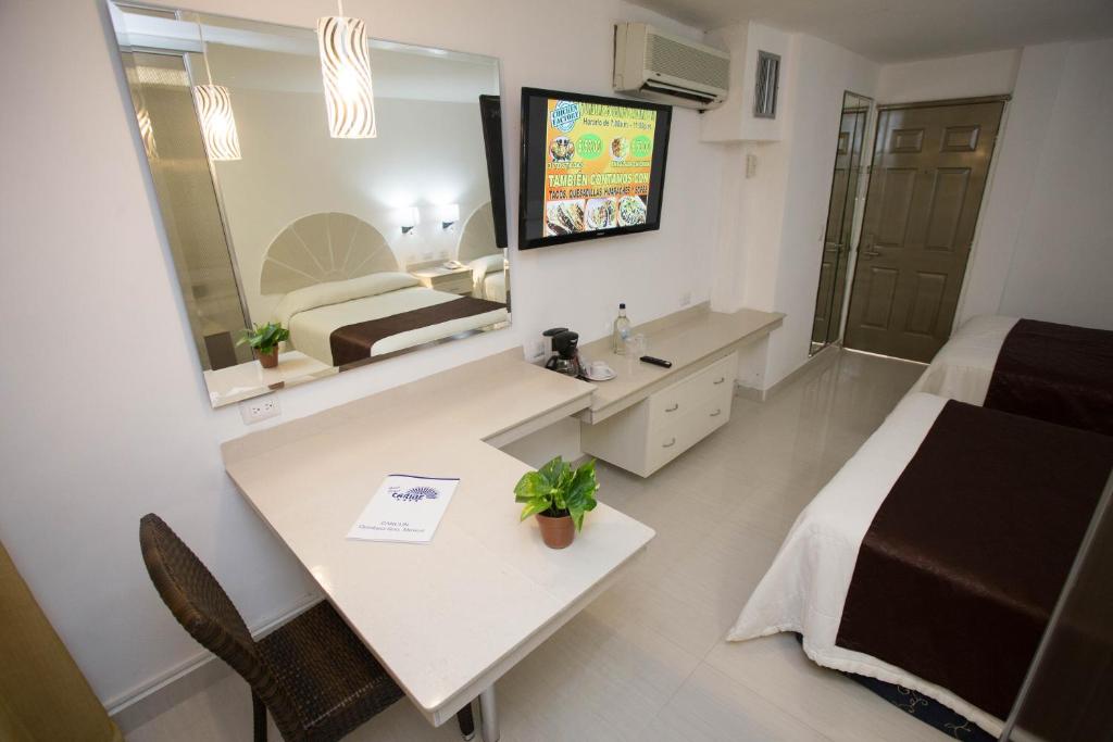 Двухместный (Улучшенный двухместный номер с 1 кроватью), Hotel Plaza Caribe