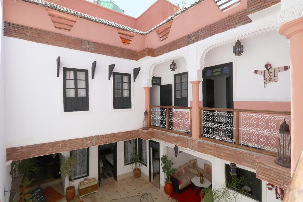 Riad Ivissa - Tap to explore photos