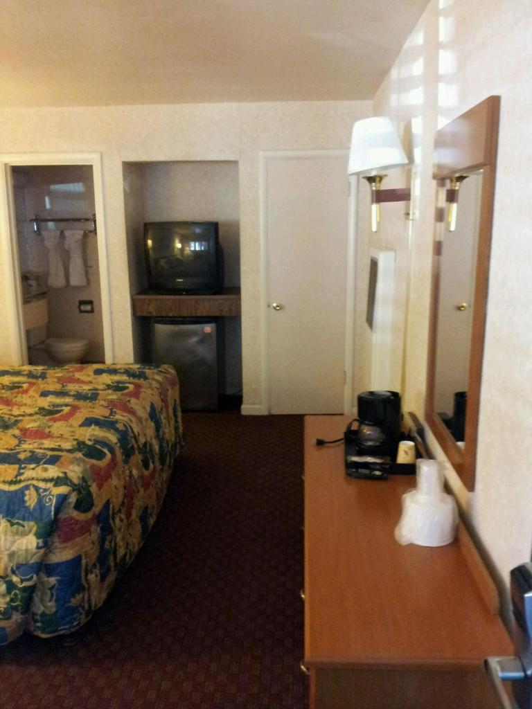 Двухместный (Номер с кроватью размера «king-size»), Town House Motel