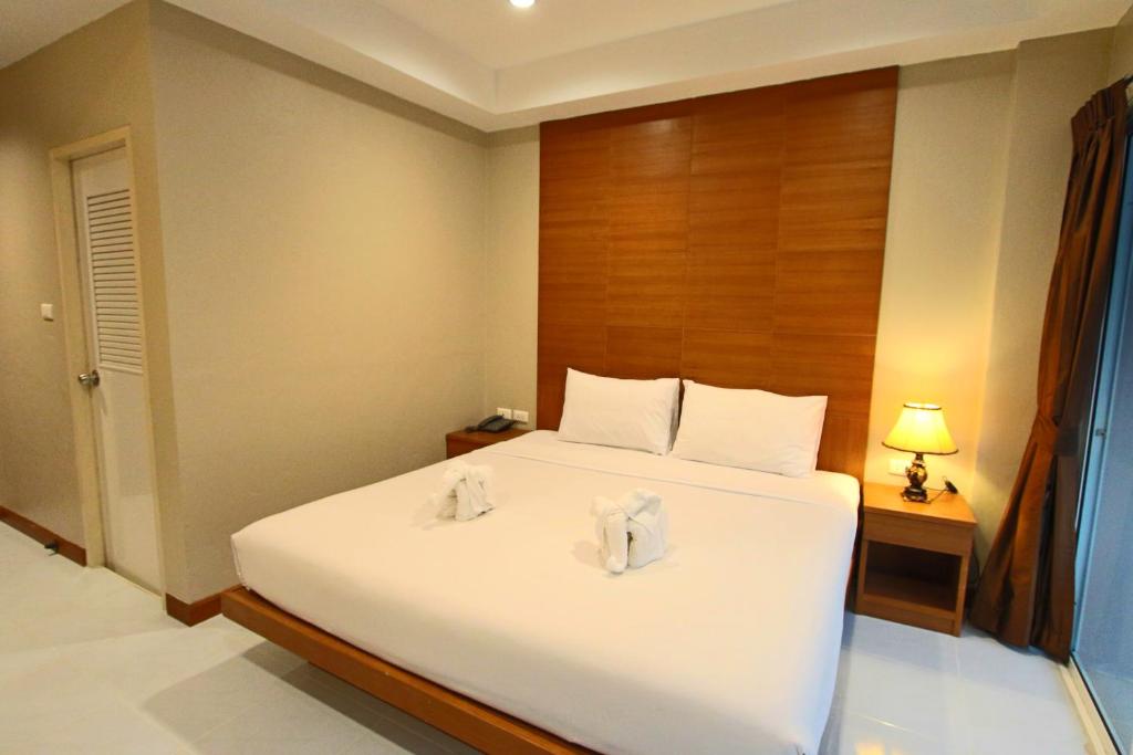 Good Nice Hotel Patong Room Type - Standard Double Room