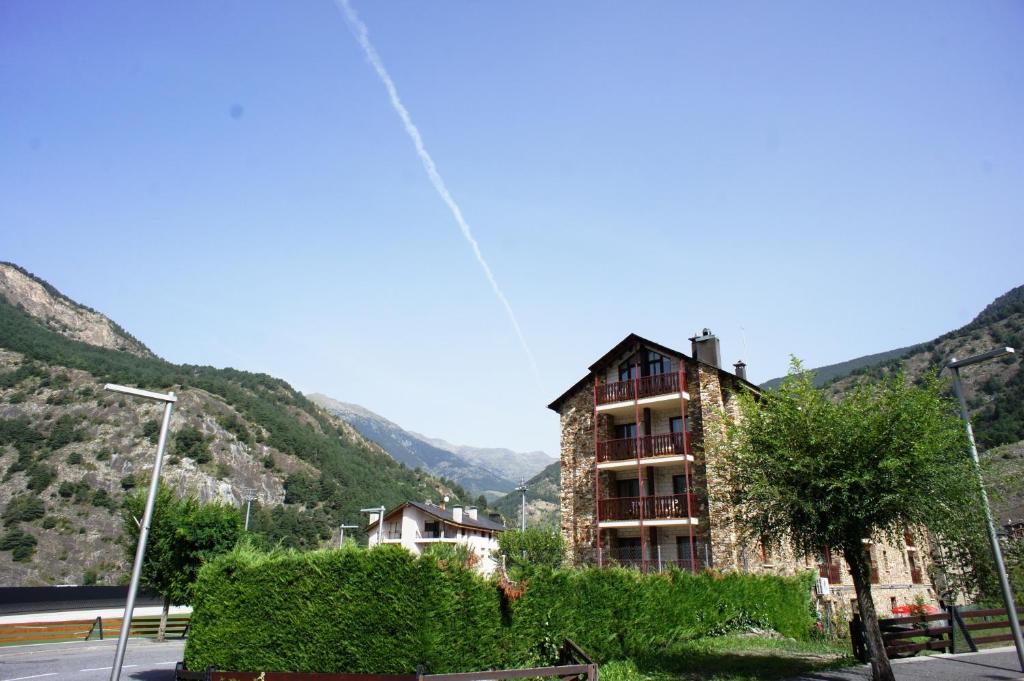 {
  "en-gb": "Hotel La Planada"
} photo 2