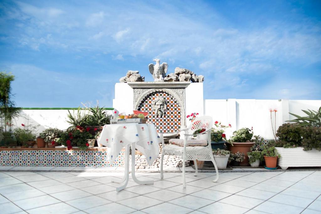 Hostal Alhambra - Adults Only photo 2
