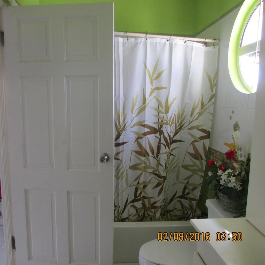 Spectacular Ocean View Retreat photo 4