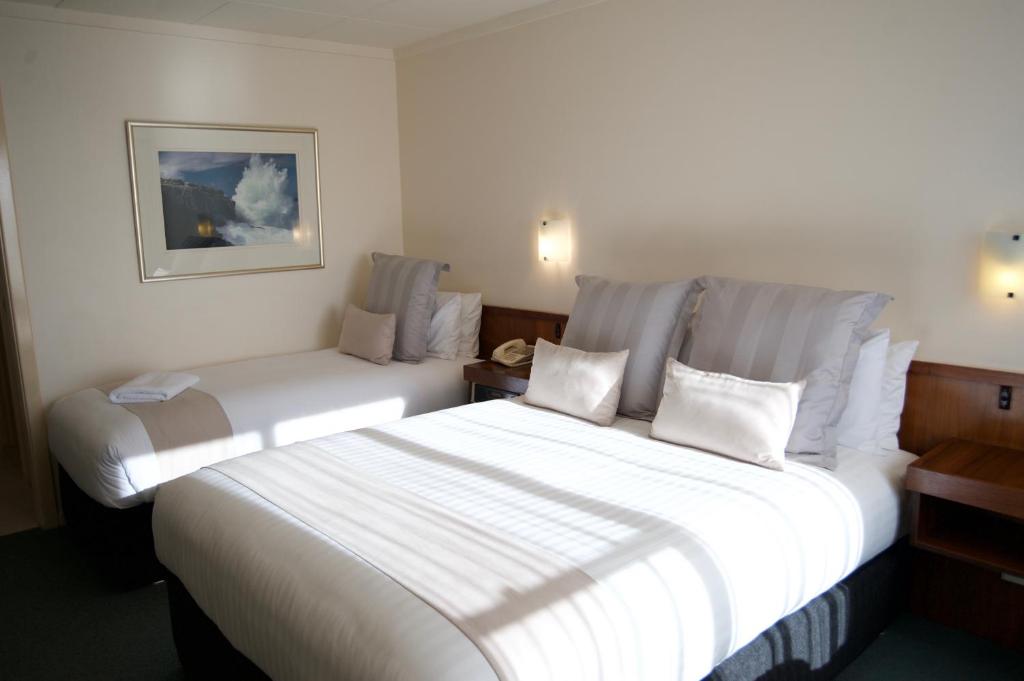 SureStay Hotel by Best Western The Clarence on Melville photo 4