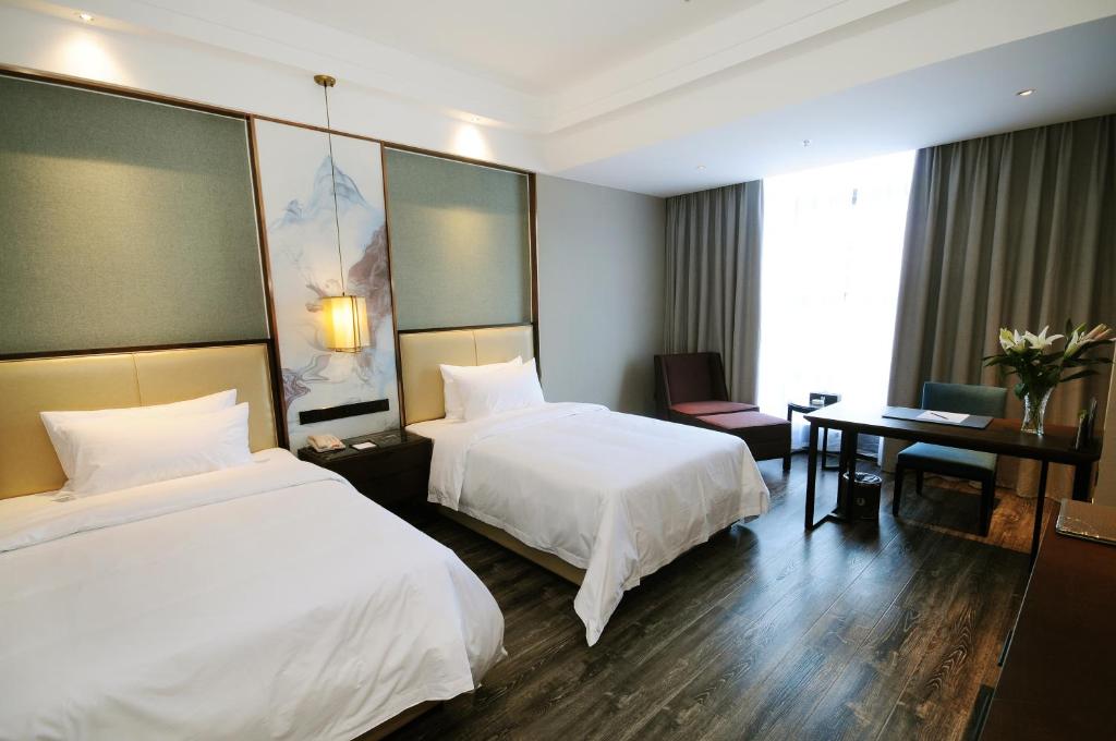 Airport Jianguo Hotel photo 4