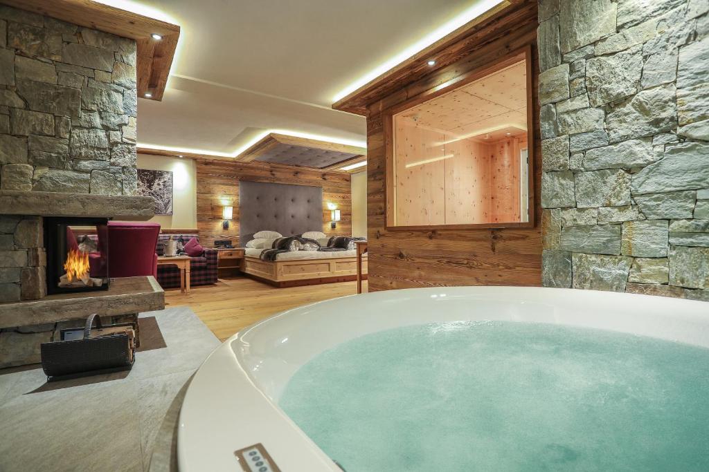 Сьюит (Суперлюкс с пакетом велнес-услуг), Verwöhnhotel Kristall