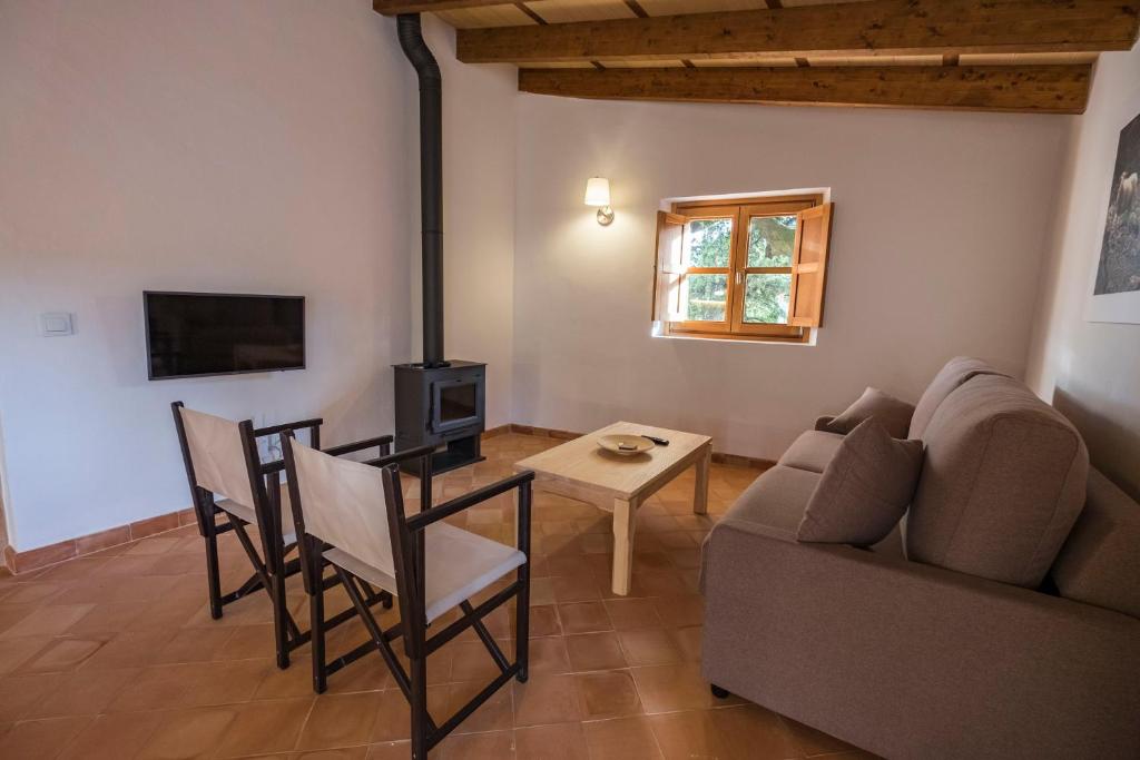 Agroturismo Son Alzines - Tap to explore photos