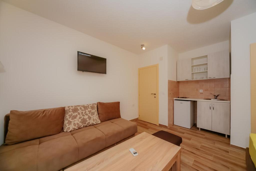 Апартаменты (Апартаменты-студио), Apartments and Rooms Sole Mar