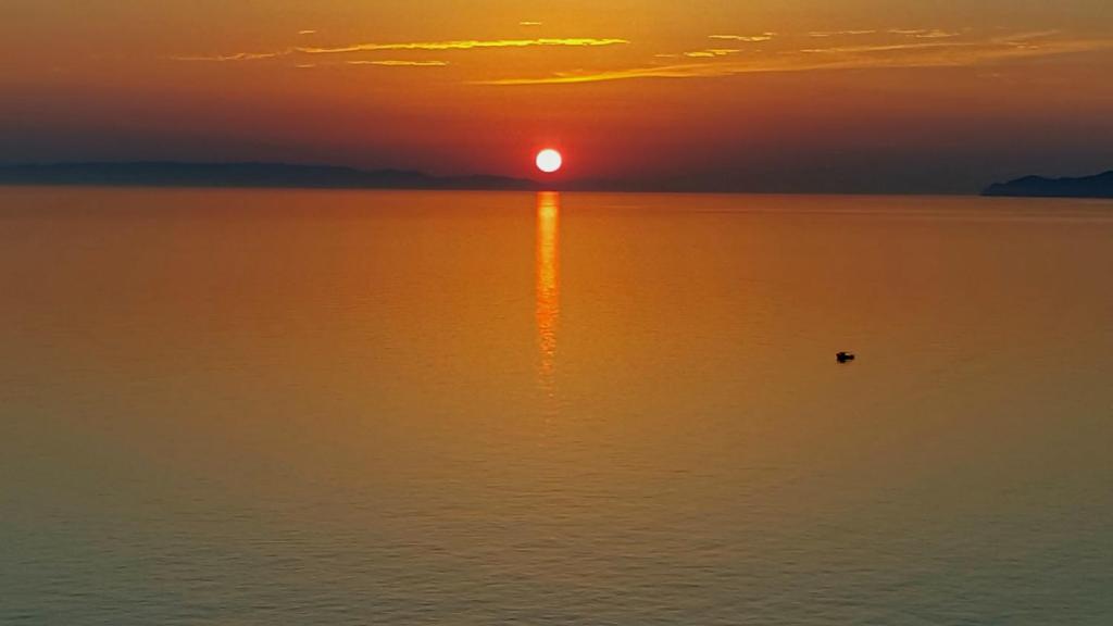 Syros Apartments Suites Chryssonisos Kini photo 1