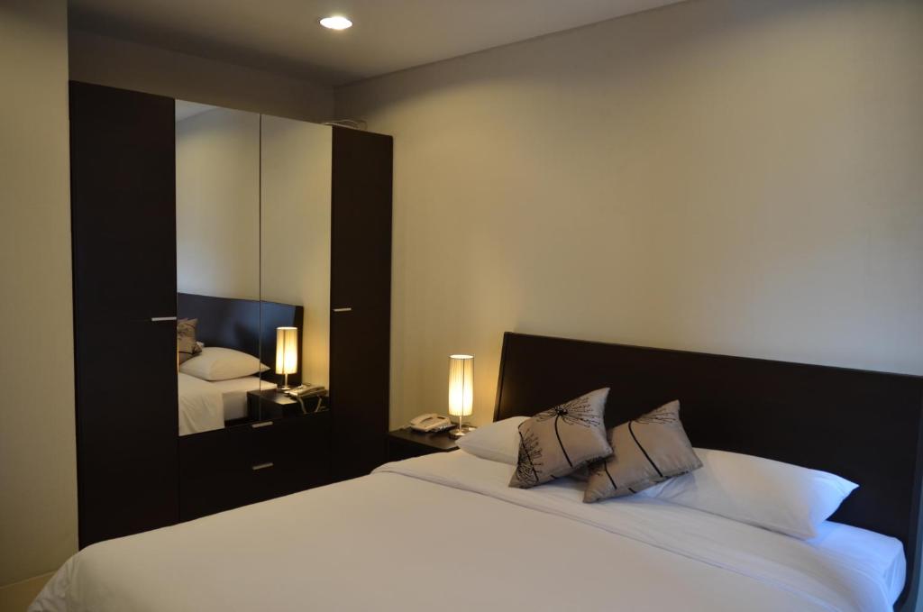 Апартаменты (Улучшенный номер с 1 спальней), Апарт-отель Bangkok Living
