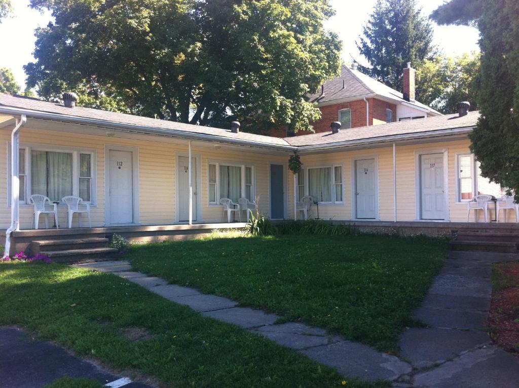 Bracebridge Inn photo 3