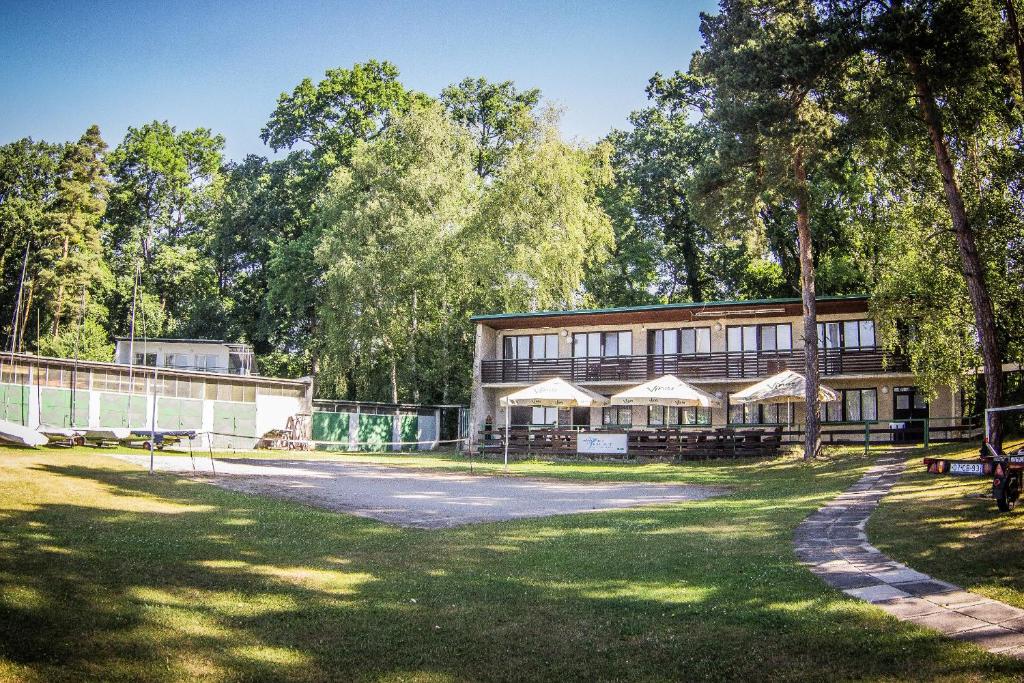 Yacht Club Bezdrev photo 1