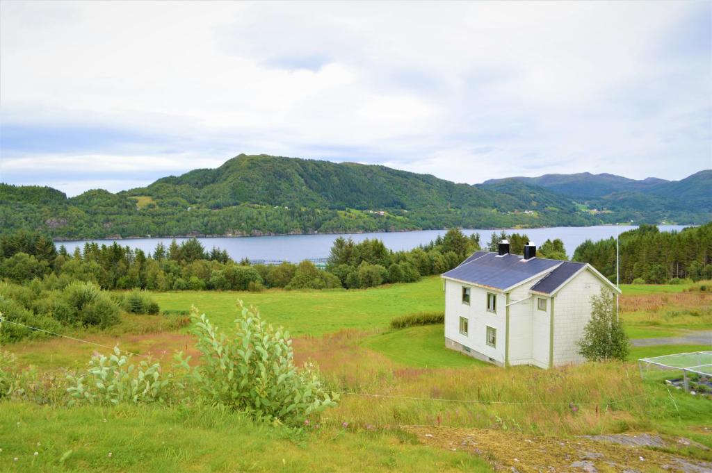 Leite Gård near Atlantic Road in Hustadvika photo 3