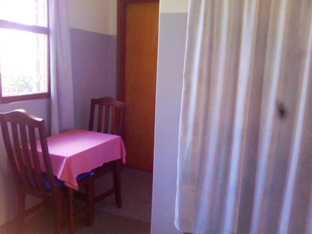 Retreat Guesthouse Kitende photo 3