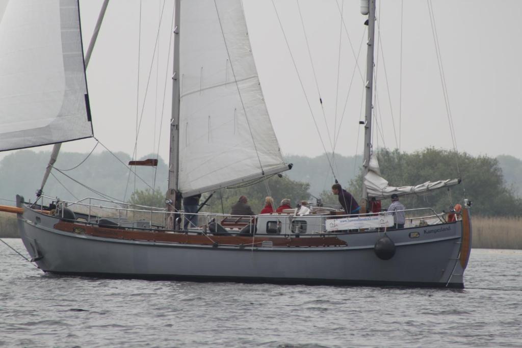 Privé B&B Zeilboot Noorderlicht photo 1