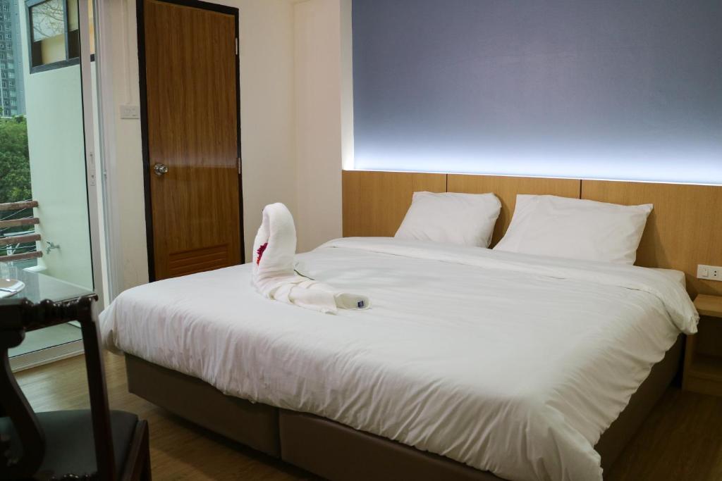 Четырехместный (Четырехместный номер с террасой), Beerapan Hotel