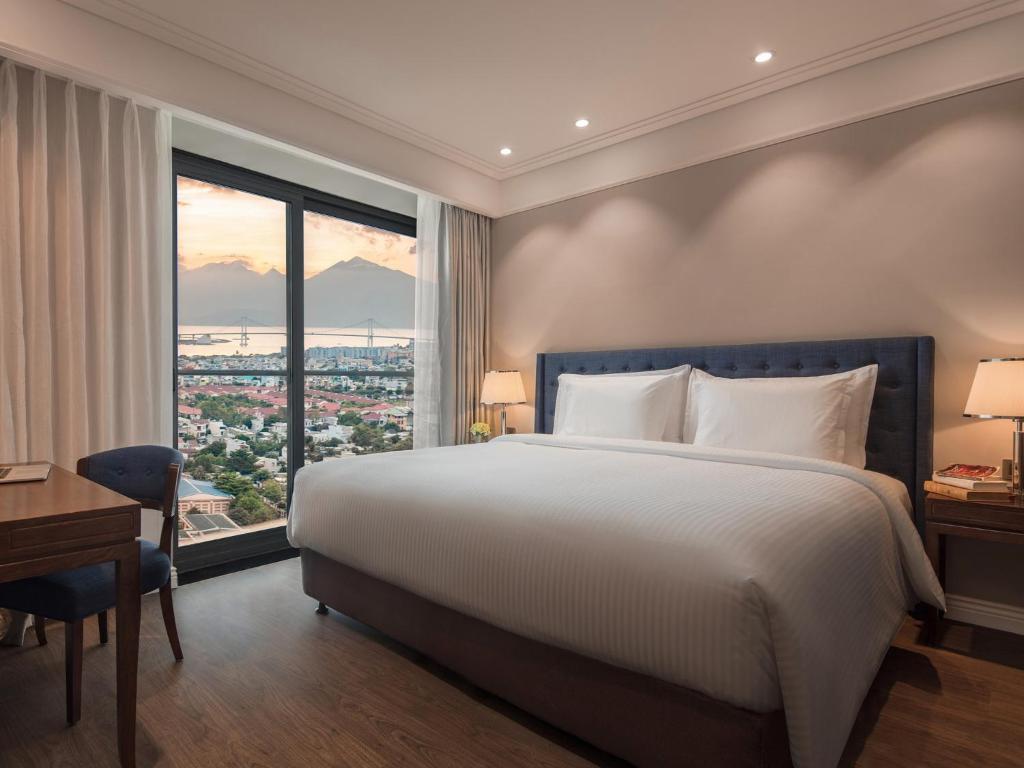 Сьюит (Люкс Peace с 1 спальней и балконом - Вид на город), Luxury Apartment Da Nang
