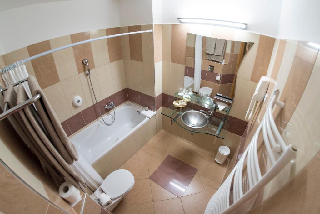 Двухместный (Улучшенный двухместный номер с 1 кроватью), MenDan Magic Spa & Wellness Hotel