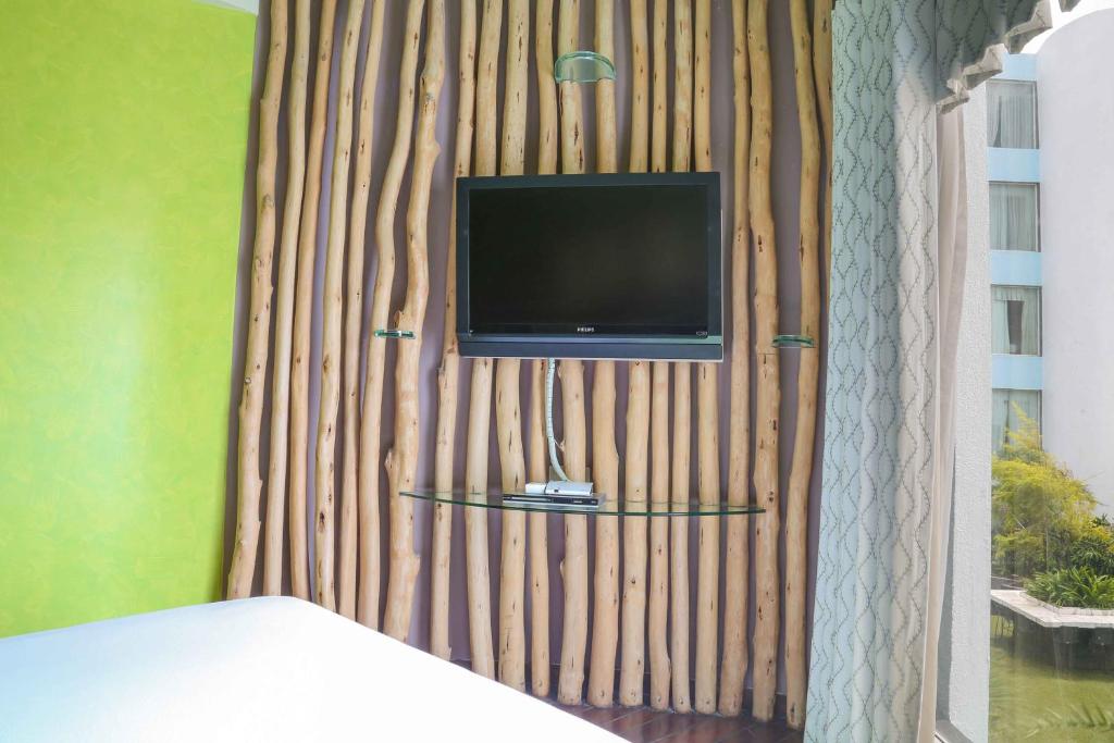 Одноместный (Standard Single Room with 15% Food and Beverage Discount), Waterstones Hotel