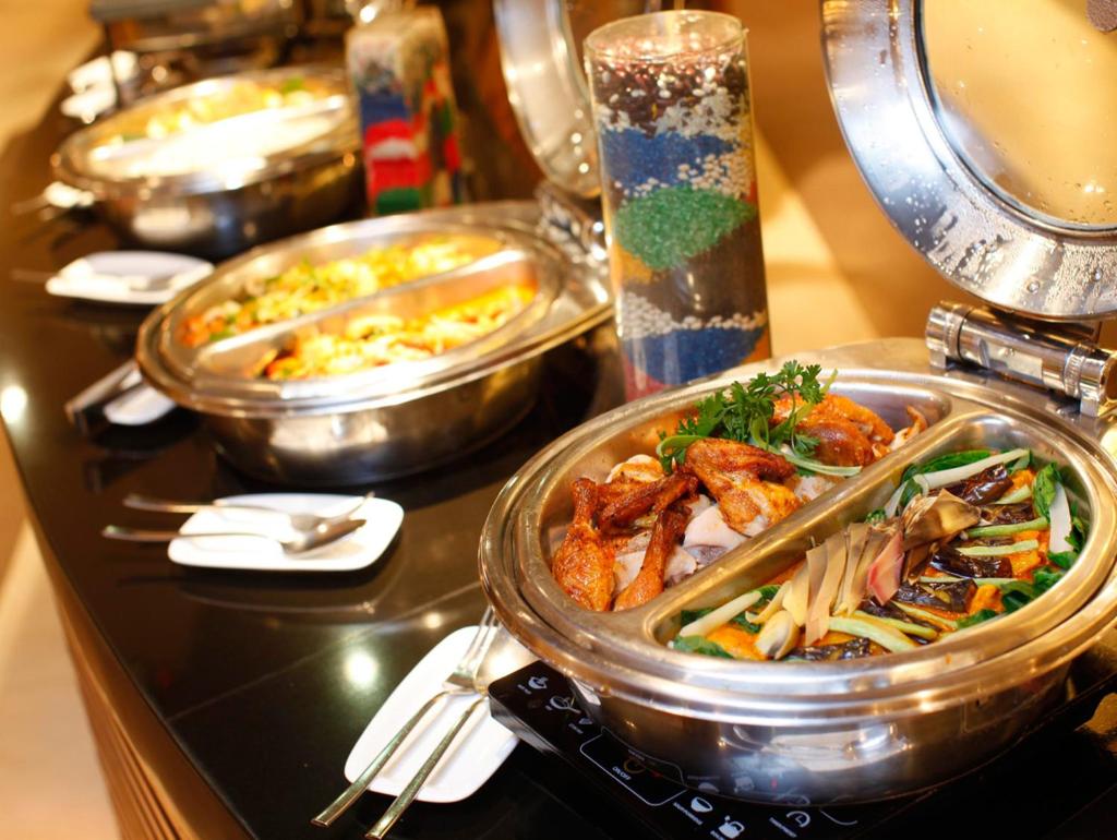 Двухместный (Двухместный номер Делюкс с 1 кроватью), Hotel Jen Manila by Shangri-La