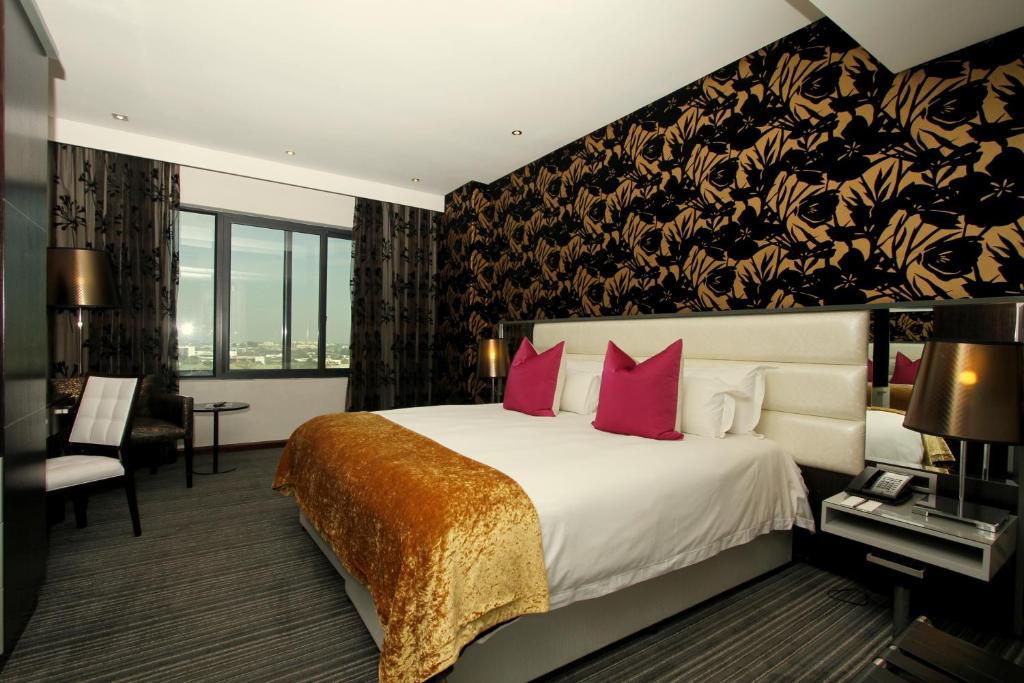 Coastlands Umhlanga Hotel and Convention Centre - Tap to explore photos